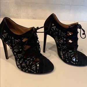Alaia Paris Triangle Stud Booties